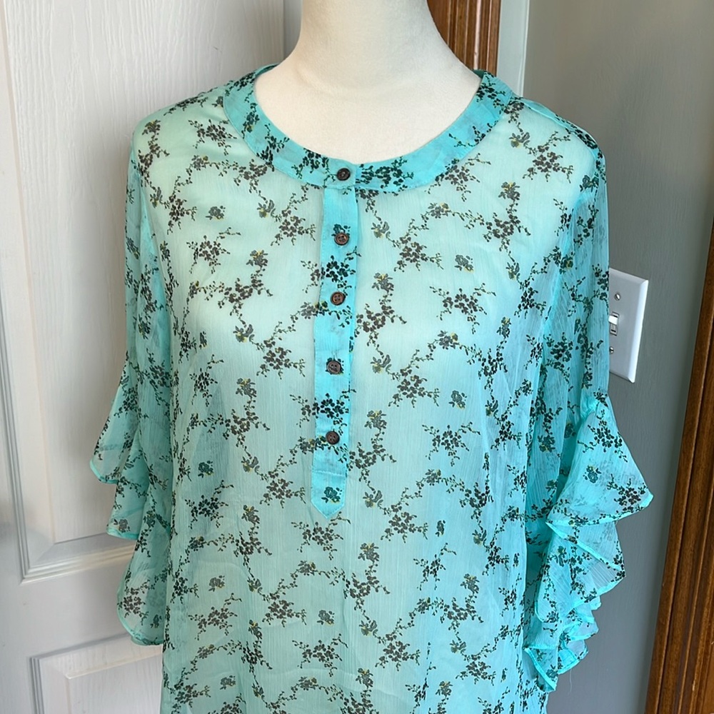 Vince Camuto Green Sheer Floral Button Down Blouse Ruffle Sleeves size large